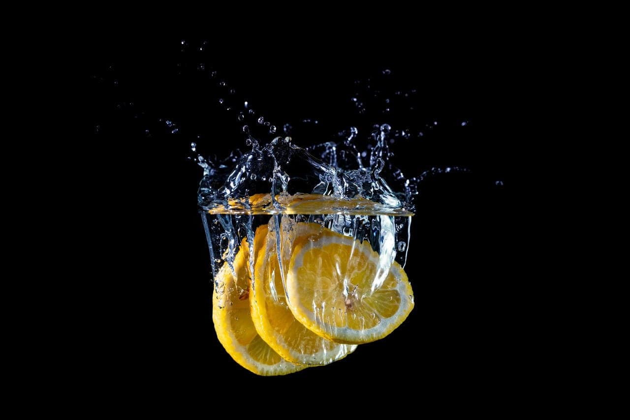 make lemonade when life gives you lemons